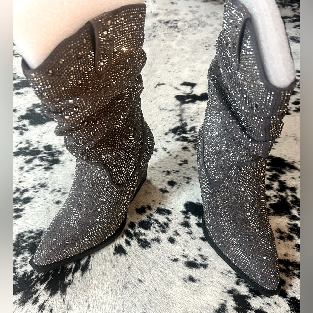 Very G , Kady Slouch Grey Bling Boot size 8 NWT